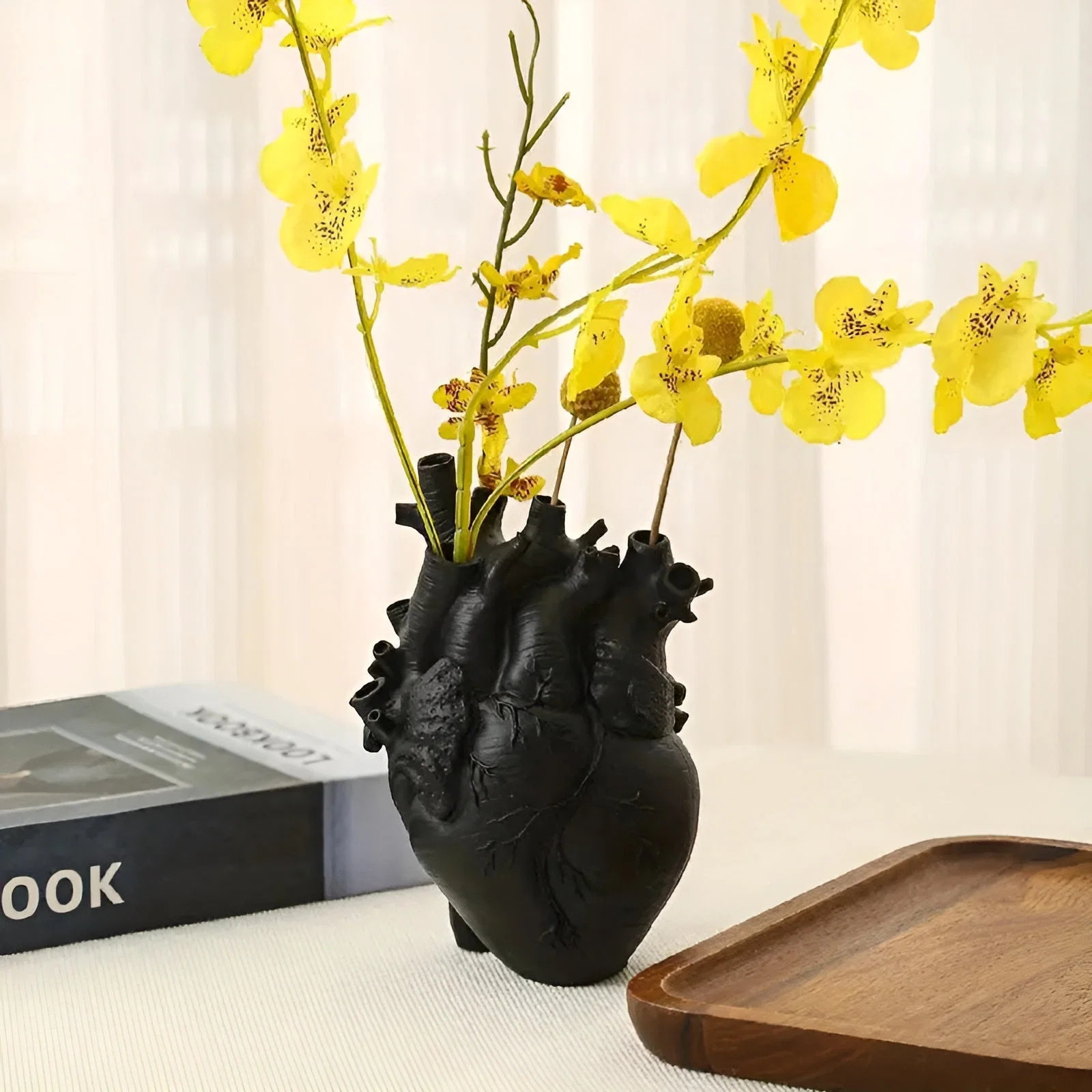 bamboo-wood-lively-heart-shaped-vase-41191753_3.jpg